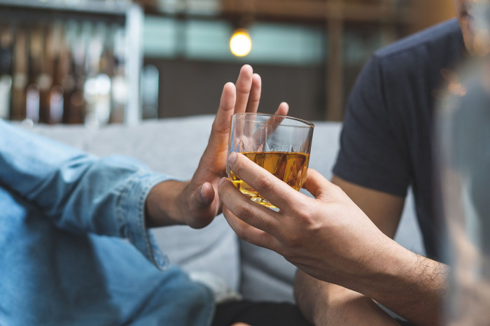 Как лечат алкогольную зависимость: основные методы