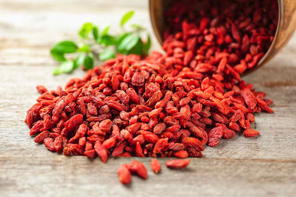 Goji berry: 20 užitečných vlastností, jak aplikovat, kde koupit, skutečné recenze