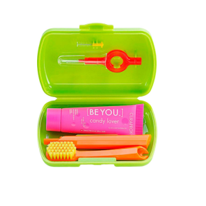 Купить  СURAPROX BE YOU дорожный набор в зеленом боксе Арт.CS5460